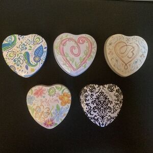 Brighton Floral Heart and Black/White Shaped Lidded Tin Trinket Box 💕💜💙